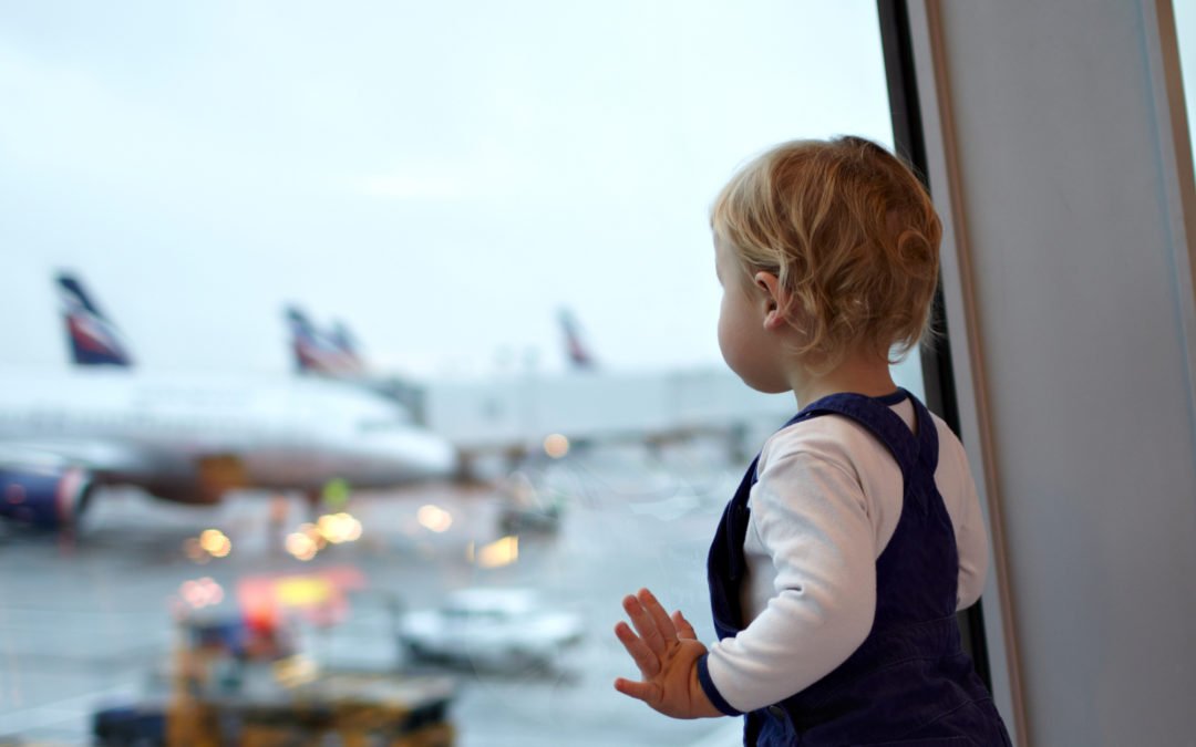 How to Prepare for a Long Flight with Kids